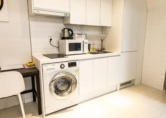 라온하우스 Modern 2br ㅣ 3min To Station Apartment *