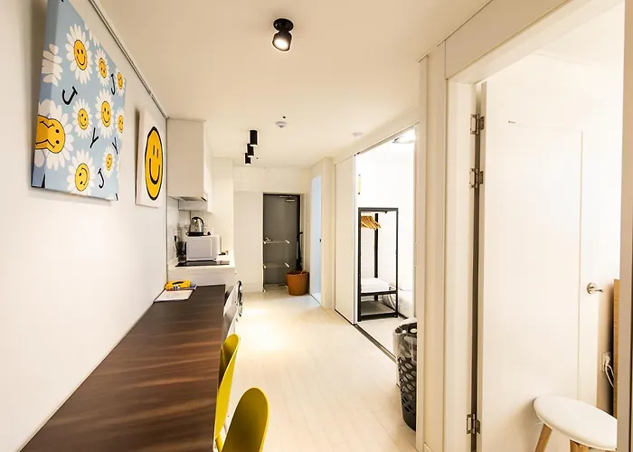 라온하우스 Modern 2br ㅣ 3min To Station Apartment